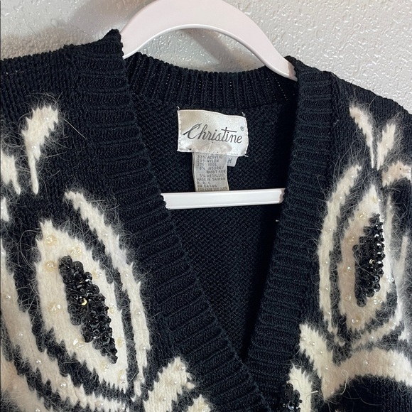 Vintage Christine Black & White Fuzzy Knit Cardigan, Beaded Button  Size M - Picture 3 of 12